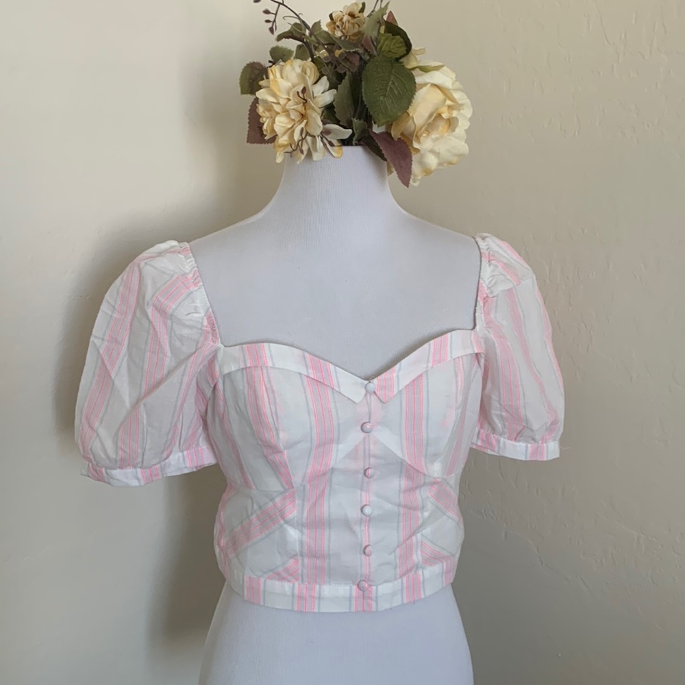 Gianni Bini Crop blouse